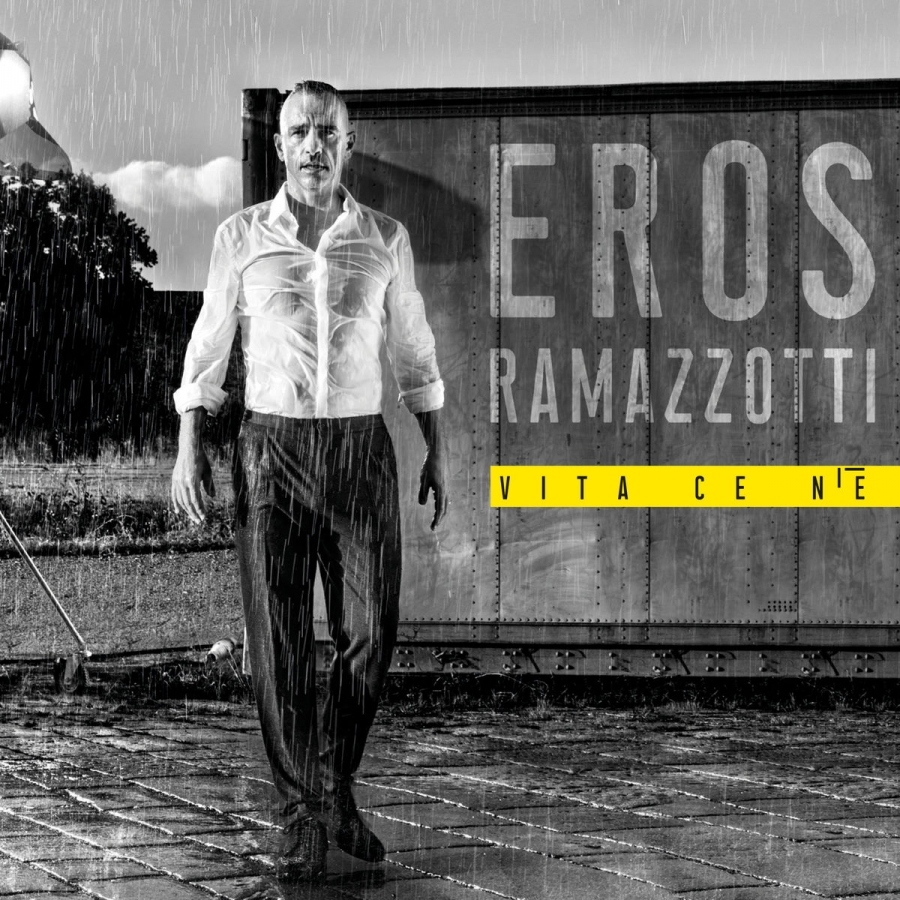 Eros Ramazzotti featuring Luis Fonsi — Per Le Strade Una Canzone cover artwork