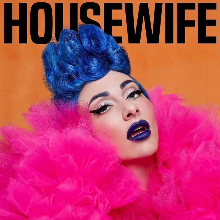 Qveen Herby — Housewife cover artwork