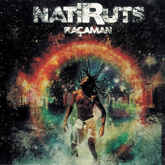 Natiruts featuring Claudia Leitte — Sorri, Sou Rei cover artwork