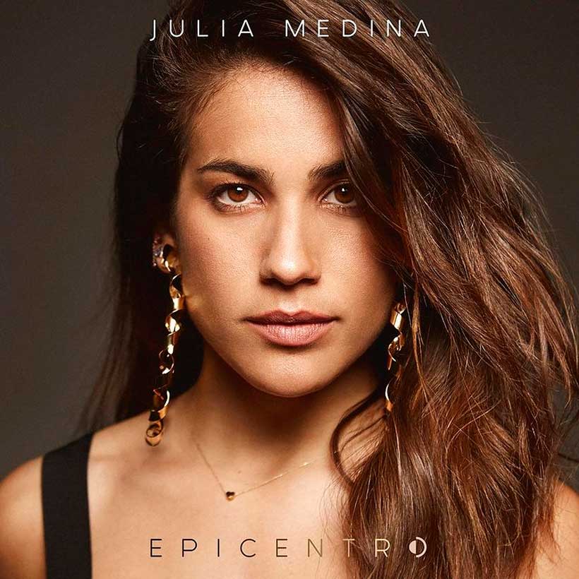 Julia Medina — Errores Buenos cover artwork