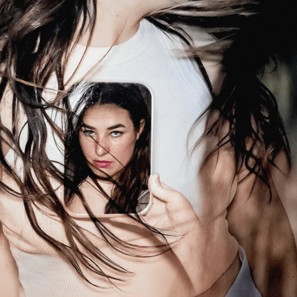 Mia Wray — Stay Awake cover artwork