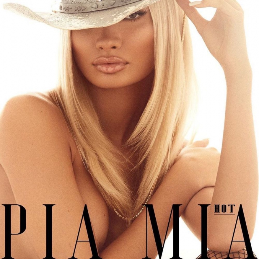 Pia Mia — HOT cover artwork