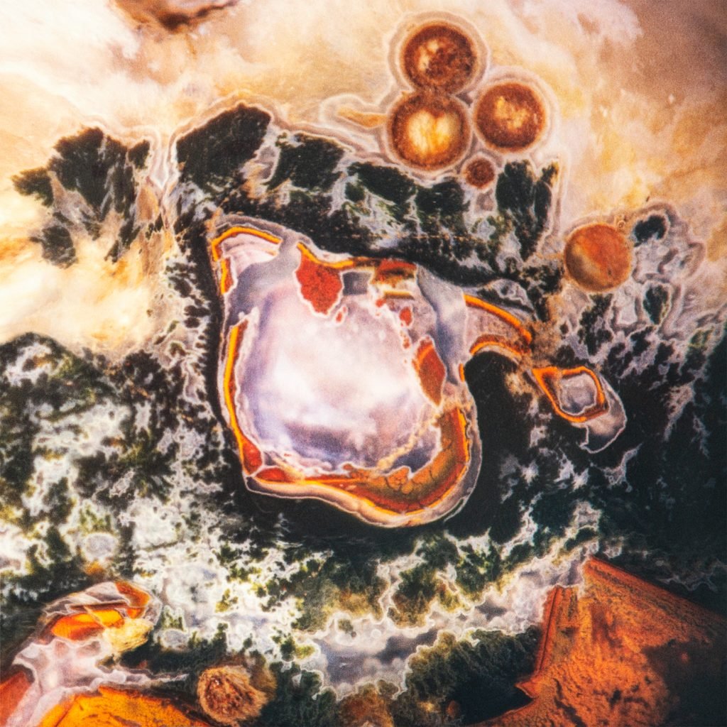 Hugar Rift cover artwork