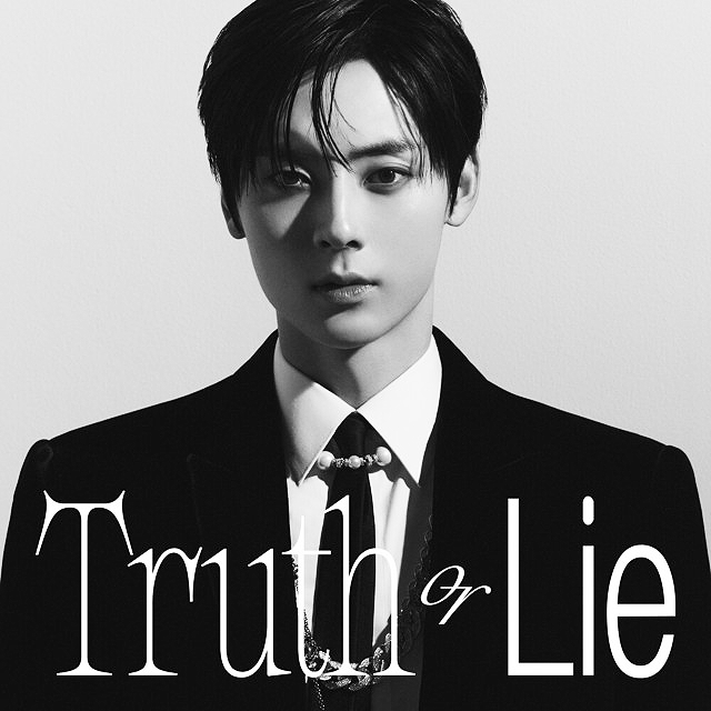 HWANG MIN HYUN Truth or Lie - 1st MINI ALBUM cover artwork